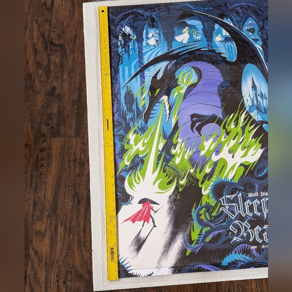 Mondo's d23 expo 2024 limited edition, screenprinted SLEEPING BEAUTY poster - Picture 7 of 9
